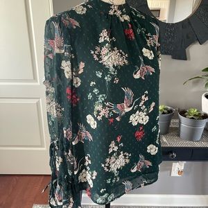 Kenzie dark green top SZ small